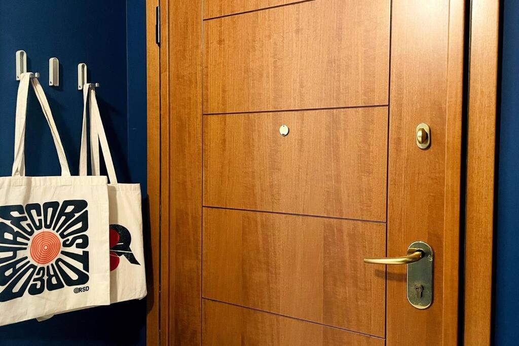 Cybele Apt Downtown Apartment Volos Bagian luar foto