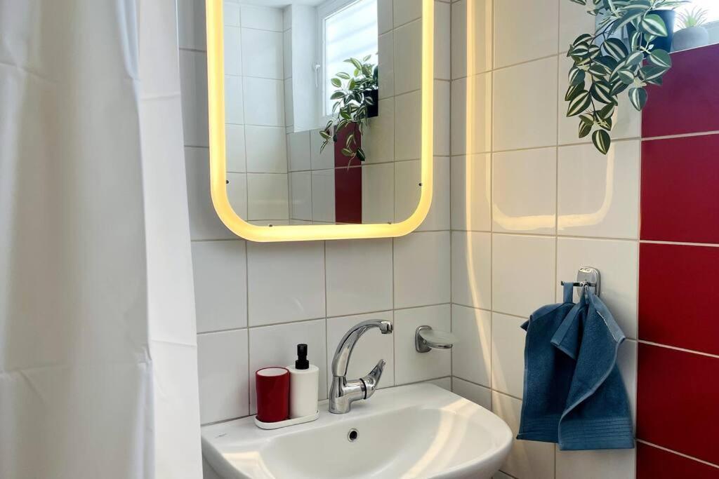 Cybele Apt Downtown Apartment Volos Bagian luar foto