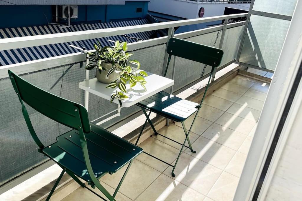 Cybele Apt Downtown Apartment Volos Bagian luar foto